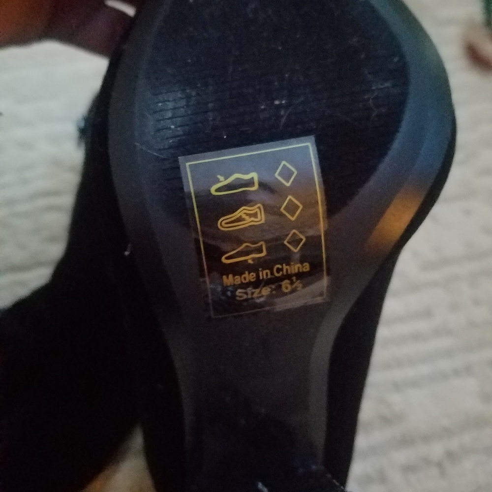 Boots - Picture 2 of 3